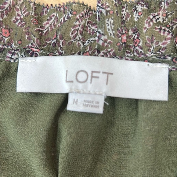 Loft Women’s Blouse Size M Olive White Mauve Sz M Polyester Career Office Dressy - Picture 2 of 9